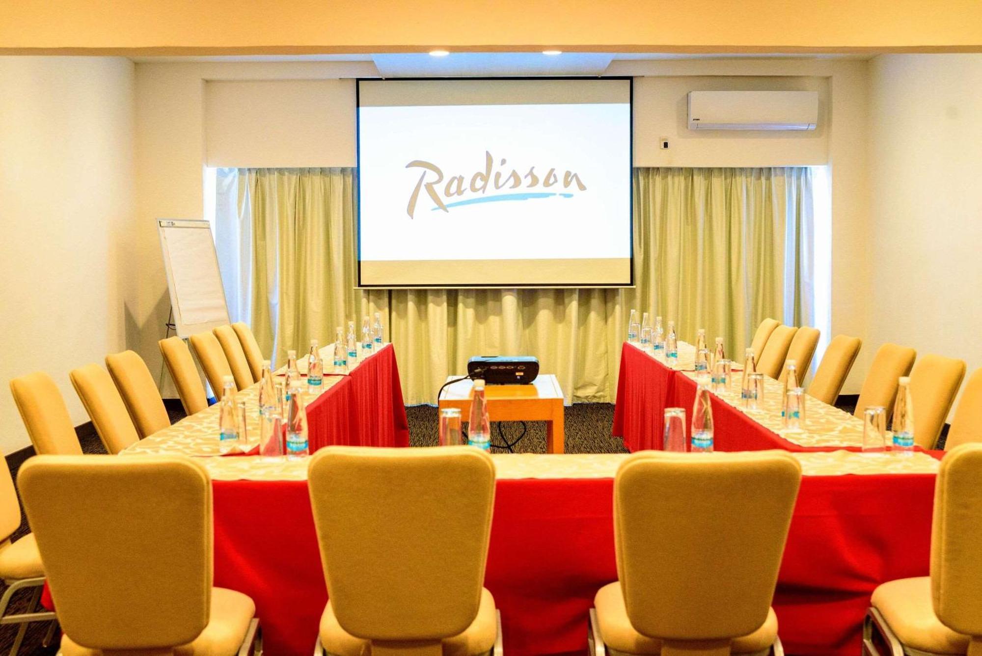 Radisson Hotel Tapatio Guadalajara Aeropuerto 特拉克帕克 外观 照片