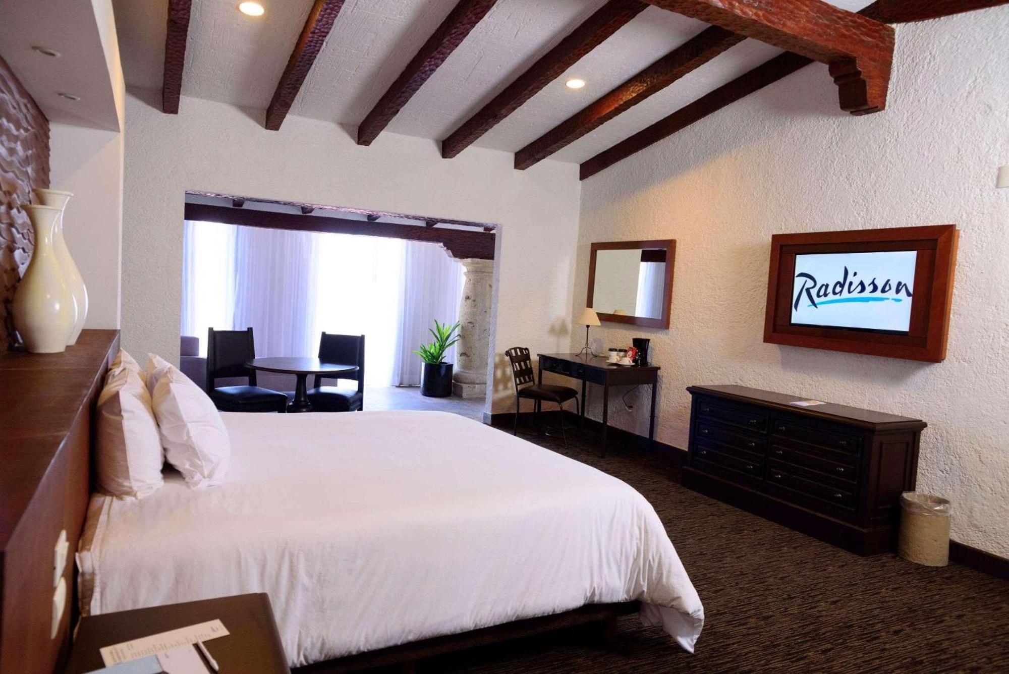 Radisson Hotel Tapatio Guadalajara Aeropuerto 特拉克帕克 外观 照片