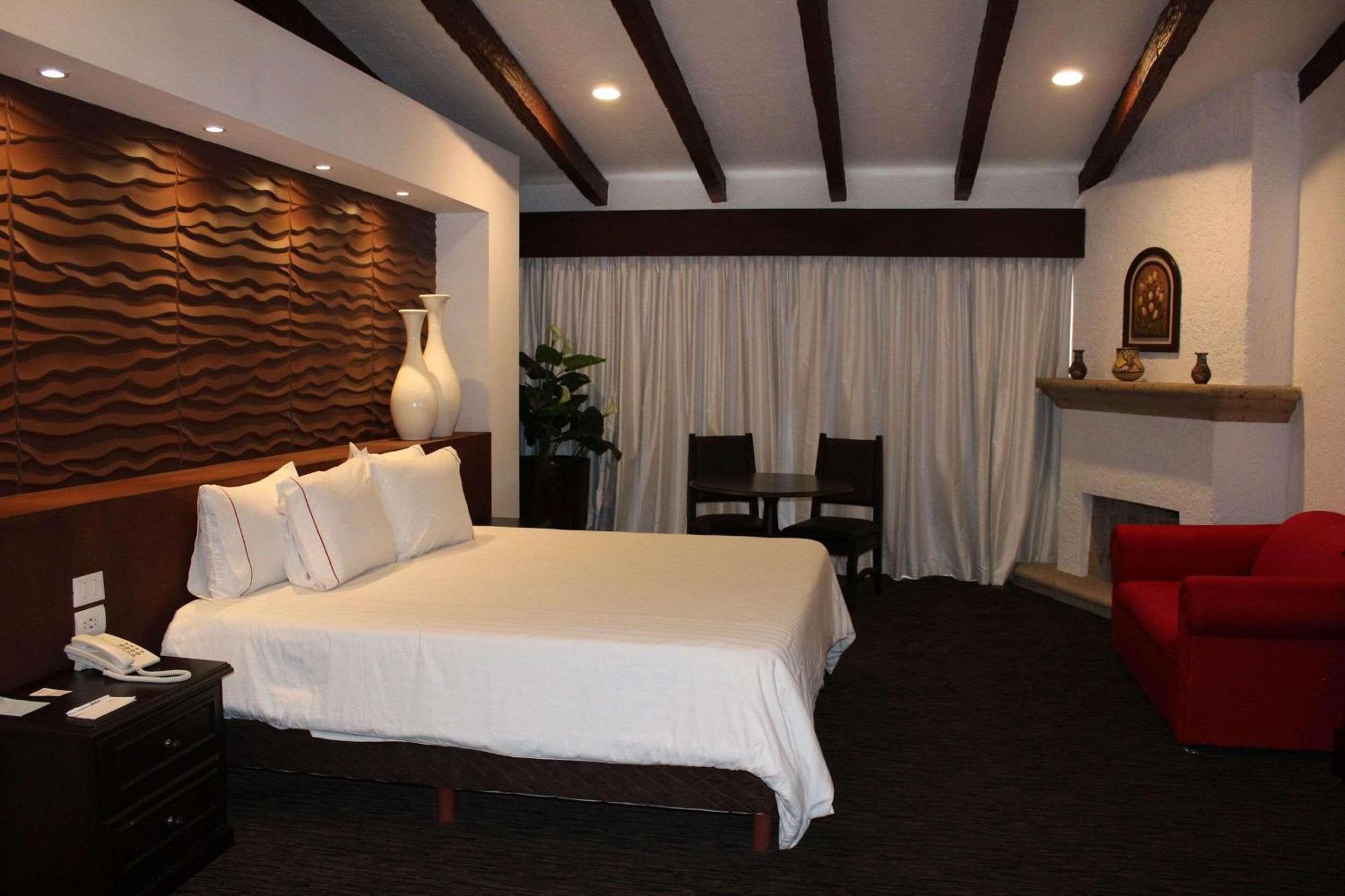 Radisson Hotel Tapatio Guadalajara Aeropuerto 特拉克帕克 外观 照片