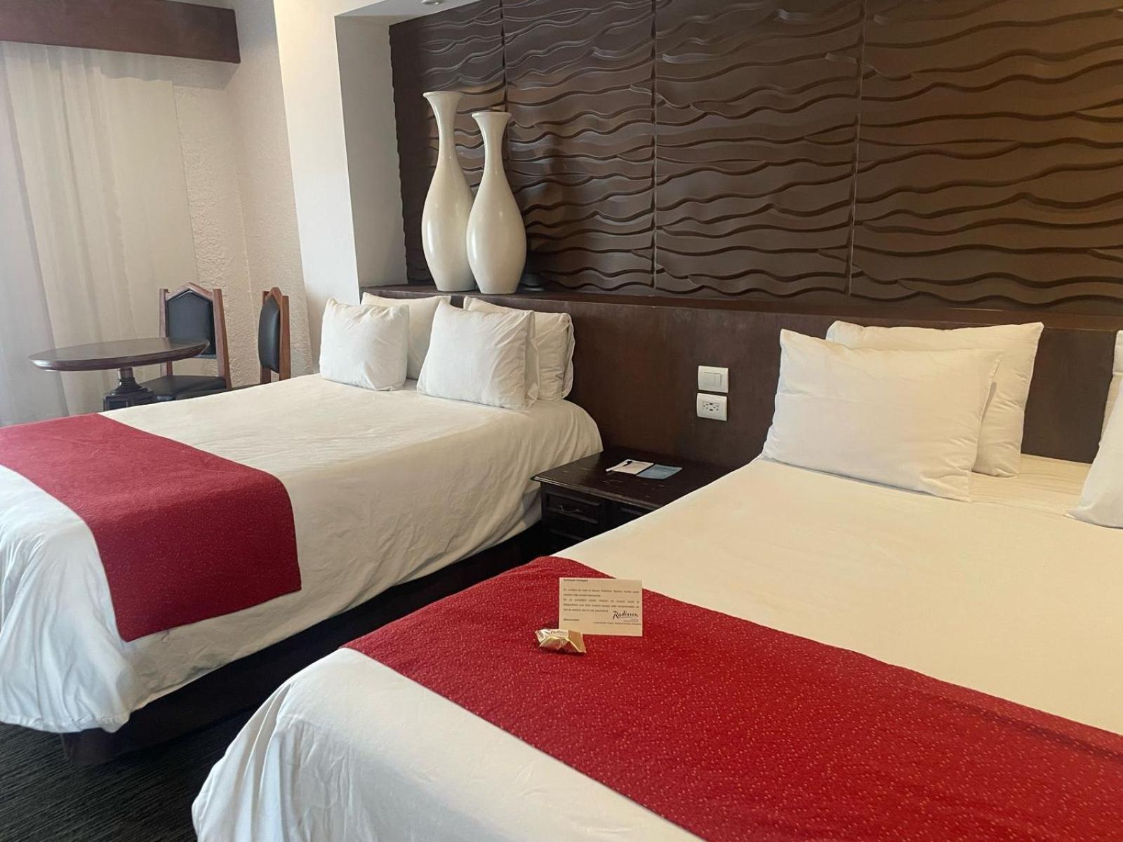 Radisson Hotel Tapatio Guadalajara Aeropuerto 特拉克帕克 外观 照片