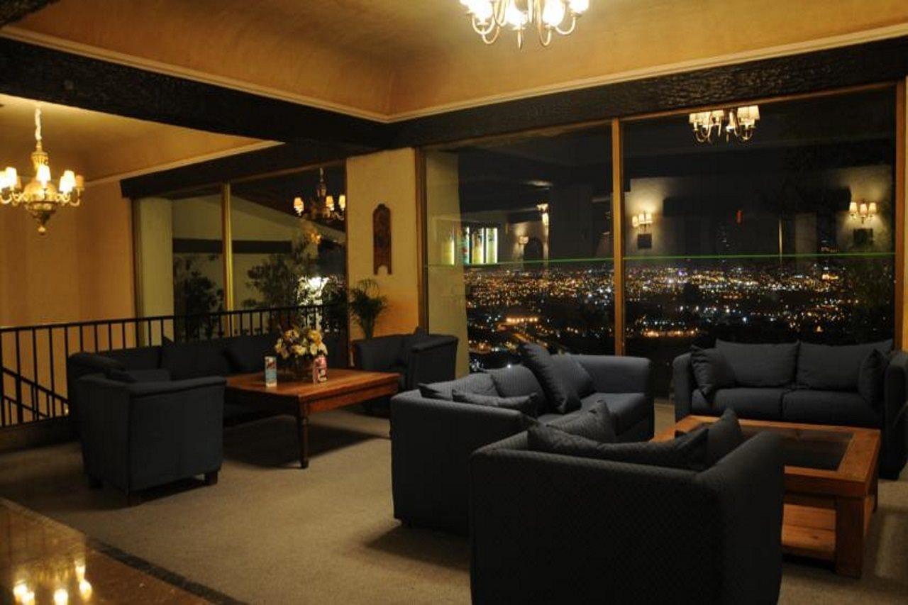 Radisson Hotel Tapatio Guadalajara Aeropuerto 特拉克帕克 外观 照片